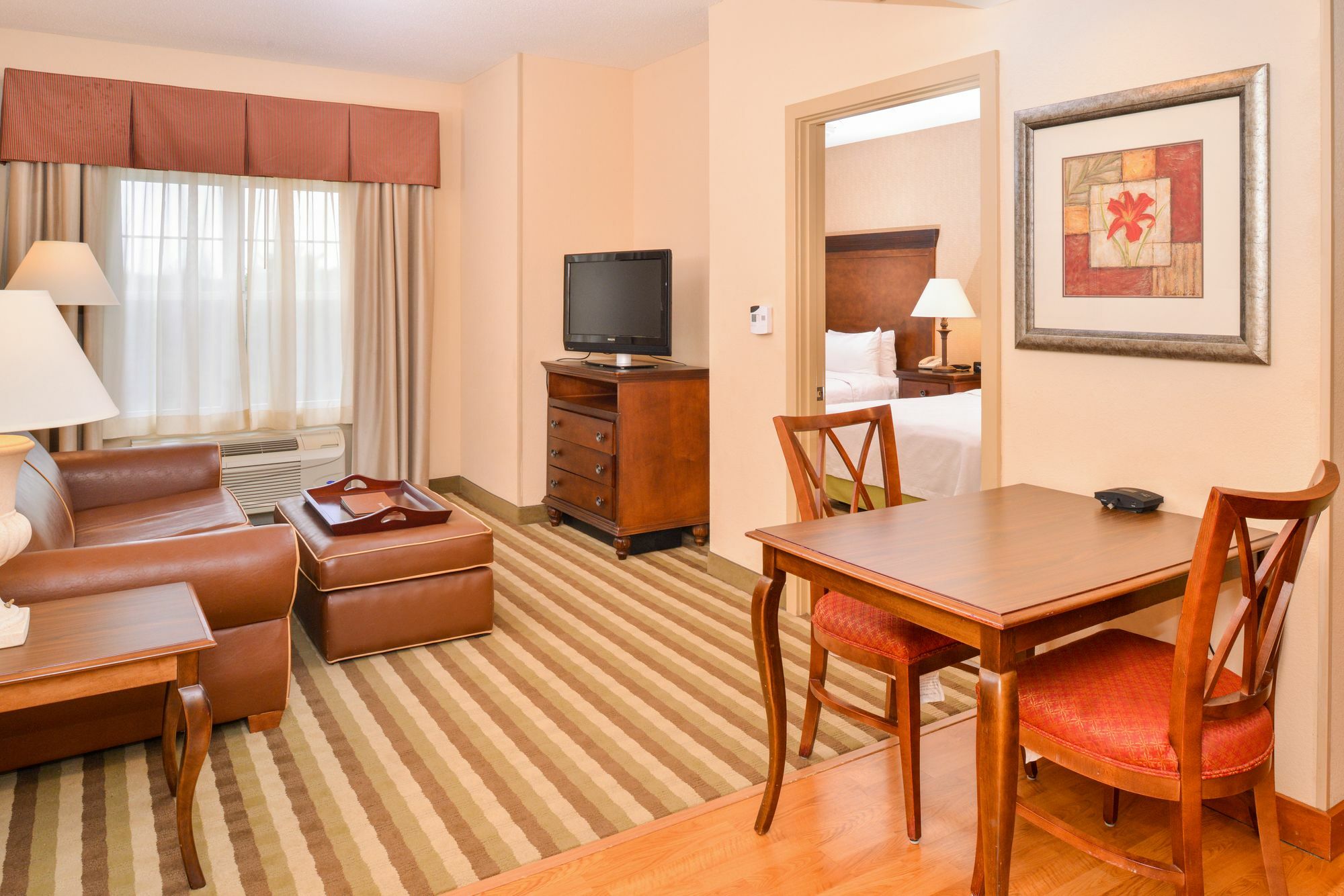 โฮมวู้ด สวีท บาย ฮิลตัน โดเวอร์ Hotel ภายนอก รูปภาพ